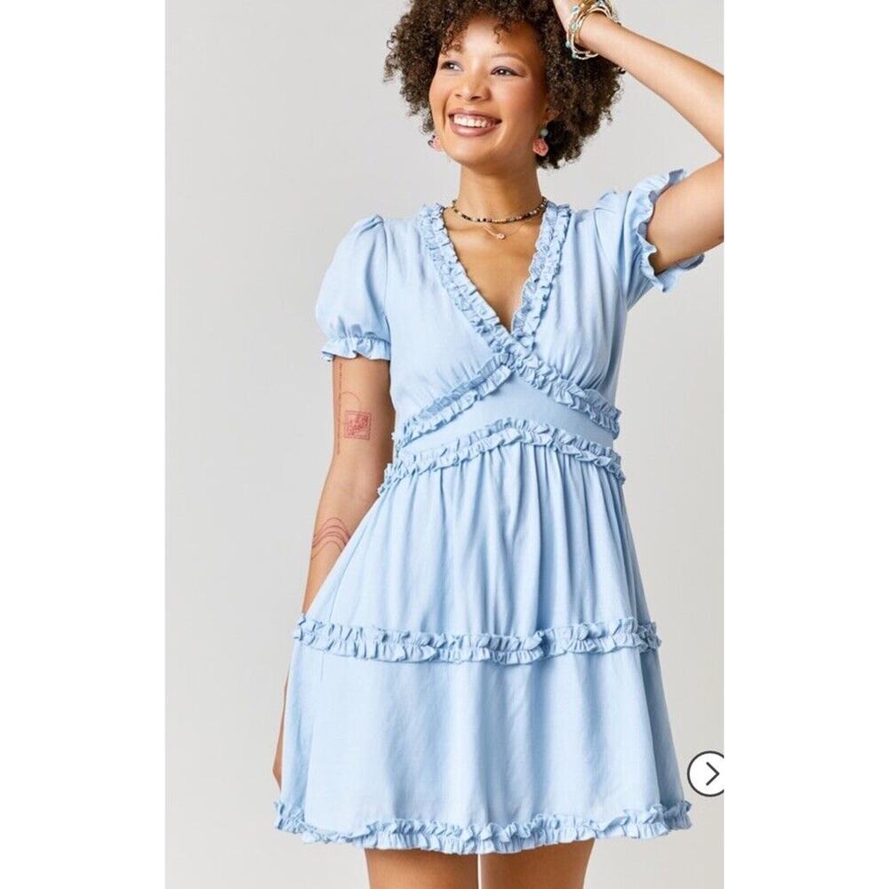 Trixxi Francesca’s Women Large Baby Blue Livia Ruffled Babydoll Mini Dress Light